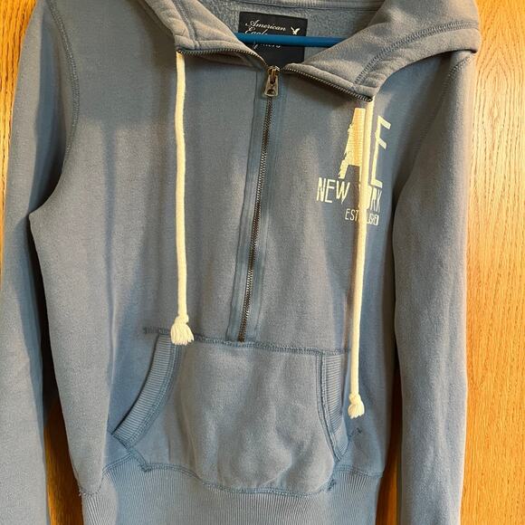 American Eagle 1/4 zip sweater, hoodie, blue with graphics women's size M - Picture 1 of 8